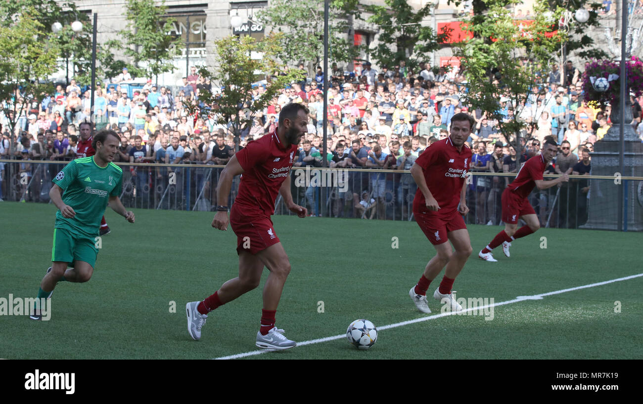 Une équipe de Liverpool legends jouer un match à Kiev où Liverpool va jouer le Real Madrid en finale de la Ligue des champions de demain soir. Banque D'Images