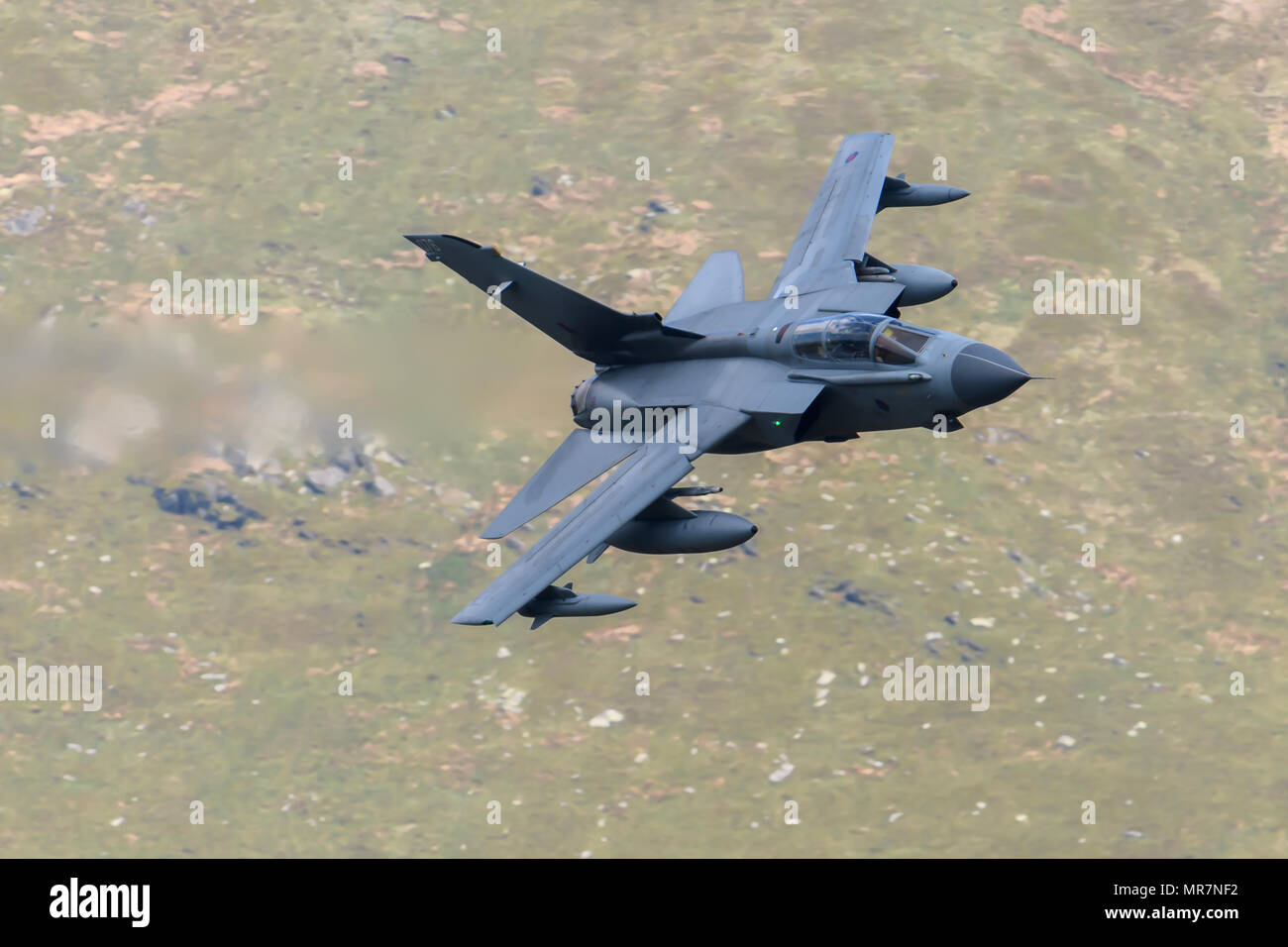 RAF Tornado GR4 qui traverse la boucle Mack Banque D'Images