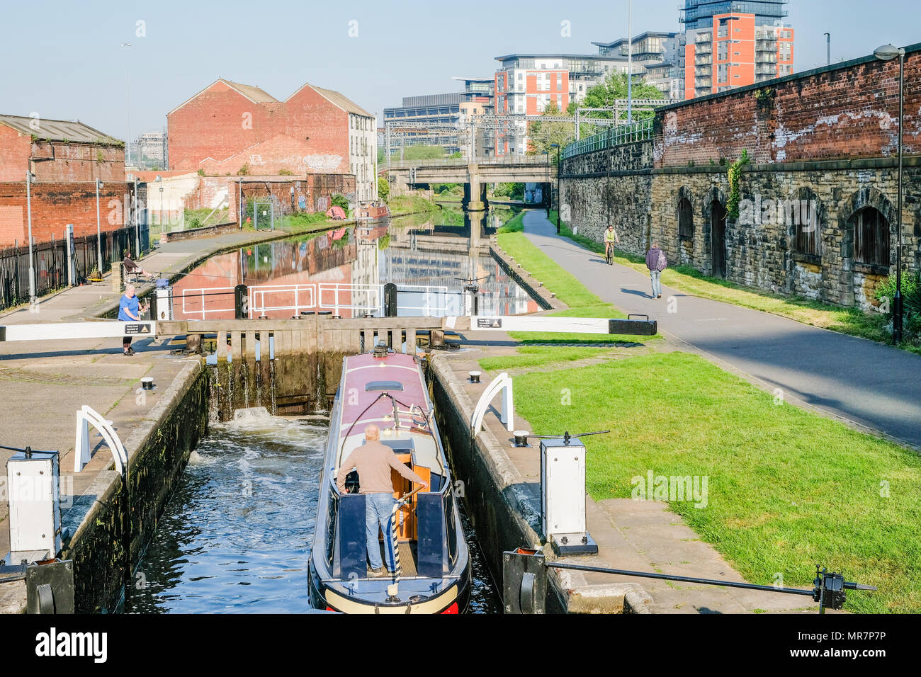 Office de verrou, Leeds Liverpool Canal, West Yorkshire, Royaume-Uni Banque D'Images