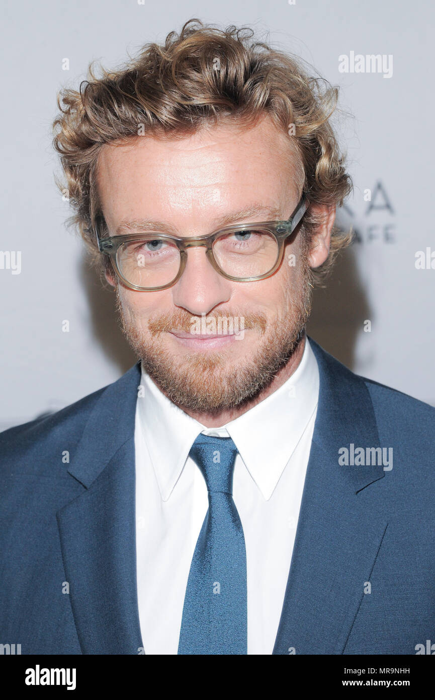 New York, NY - 24 mai 2018 : Simon Baker assiste à une projection spéciale de respiration hébergé par Deborra-Lee Furness et Hugh Jackman à Angelika Film Center Banque D'Images