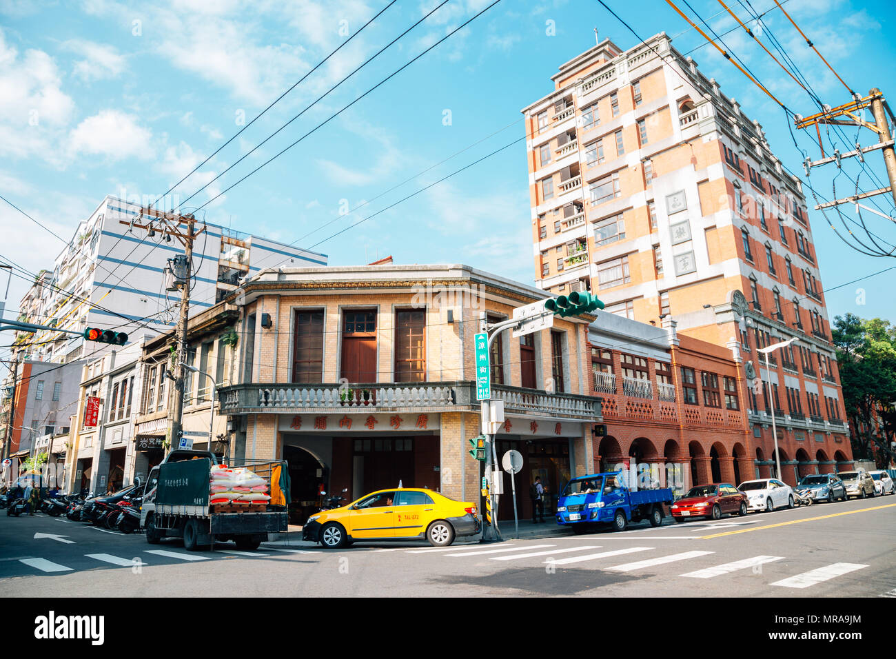 Taipei, Taiwan - le 25 avril 2018 : La rue Dihua, Taiwan vieux quartier traditionnel store Banque D'Images