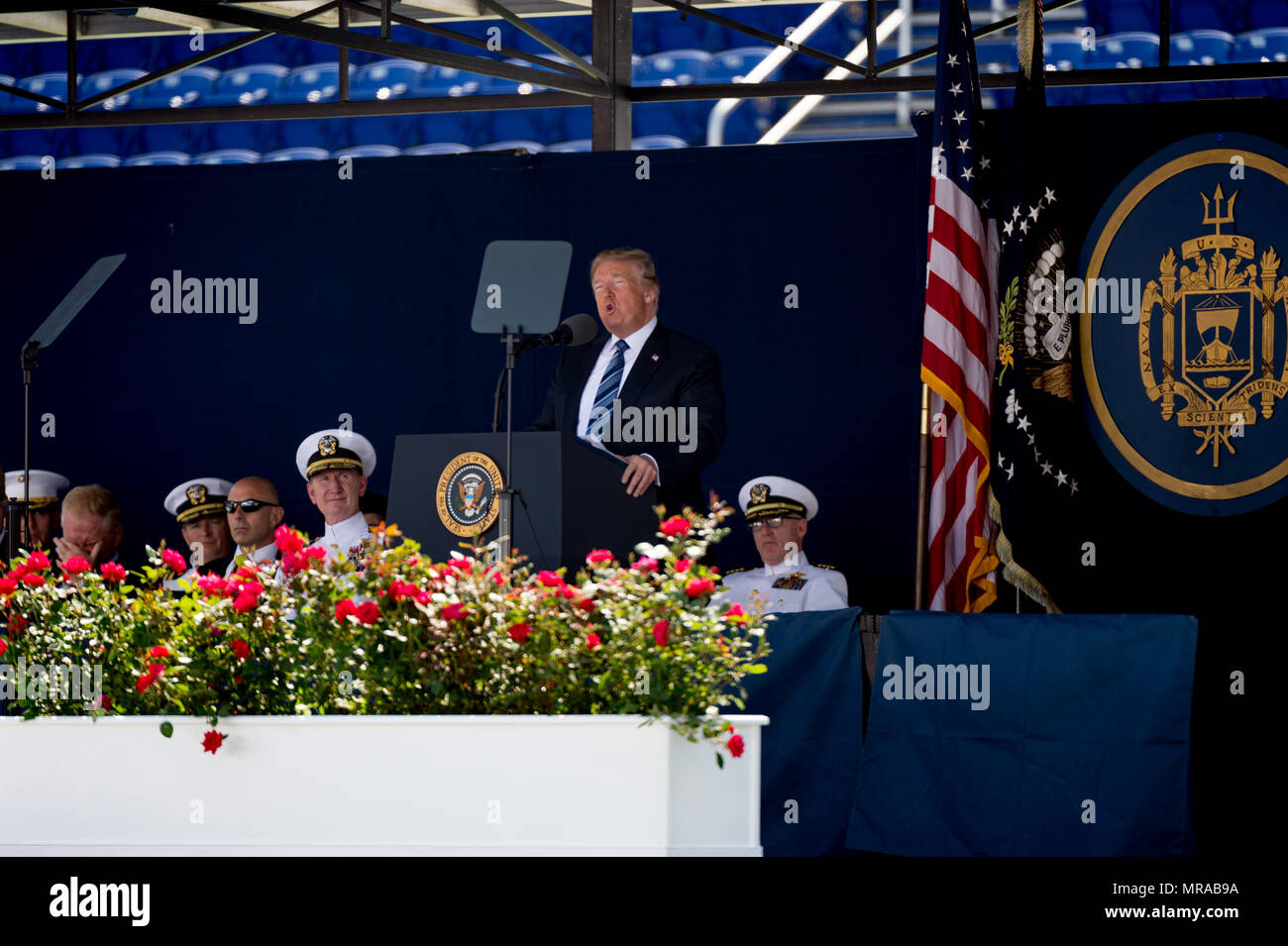 Au Maryland, aux États-Unis. 25 mai, 2018. 25 mai 2018, Annapolis, Maryland - Ouverture à l'United States Naval Academy. Le président des États-Unis, Donald J. Trump, était le conférencier pour la classe de 2018. Crédit : Michael Jordan/ZUMA/Alamy Fil Live News Banque D'Images