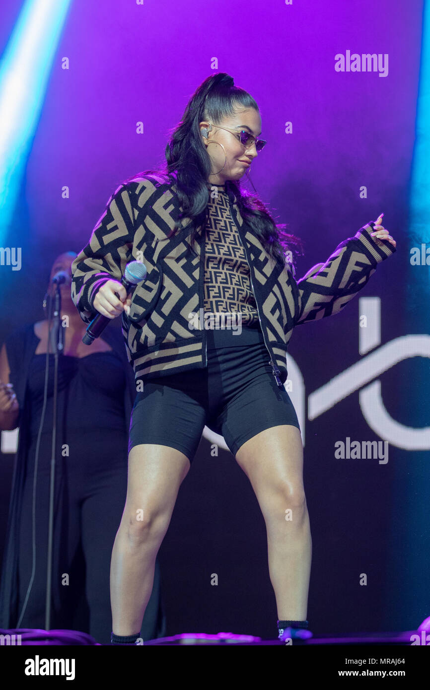 Le Pays de Galles. 26 mai 2018, Mabel effectuant dans le plus grand week-end à Singleton park, Swansea, le 5 mai 2018, le Pays de Galles.© Jason Richardson / Alamy Live News Banque D'Images