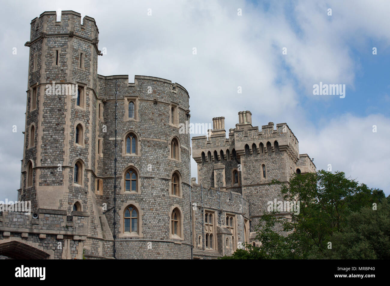 Tours à l'extérieur du château de Windsor, résidence de la famille royale britannique en Angleterre, Royaume-Uni. Banque D'Images