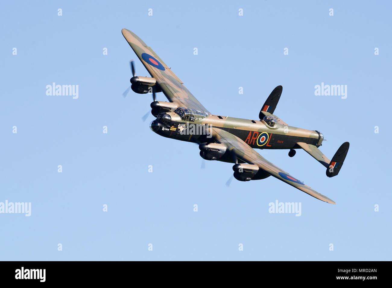 Battle of Britain Memorial Flight Avro Lancaster volant à Shuttleworth soir bourget sur le 19 mai 2018 Banque D'Images