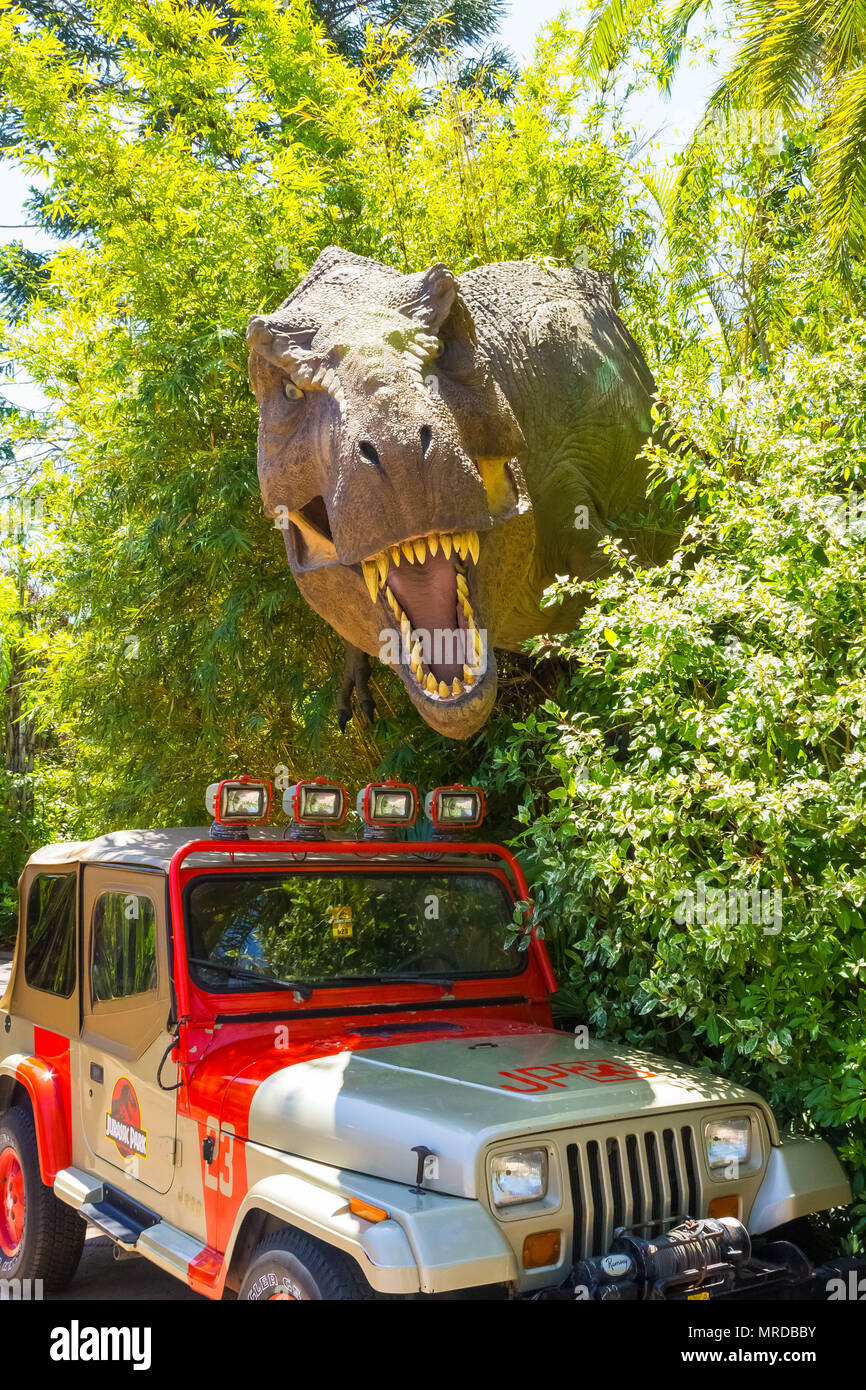 Orlando, Floride - le 09 mai, 2018 : Jurassic Park dinosaure jeep à Universal Studios et Islands of Adventure theme park Banque D'Images