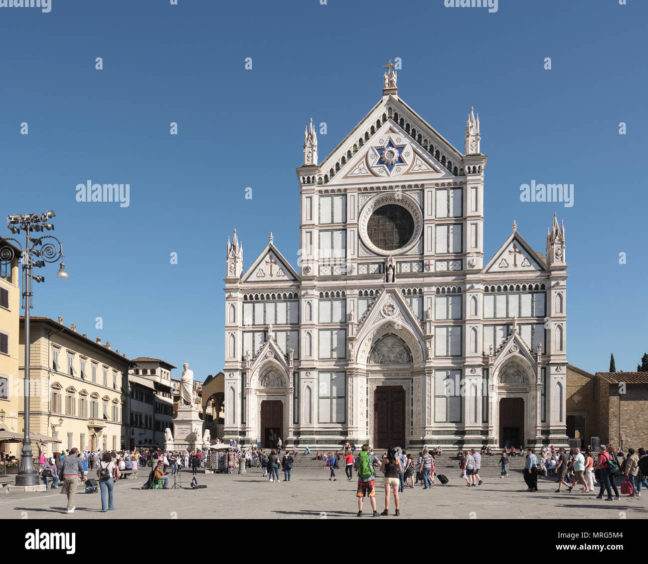 Basilique Santa Croce ; Basilique de la Sainte Croix, la Piazza de Santa Croce, Florence, Toscane, Italie, Europe ; Banque D'Images