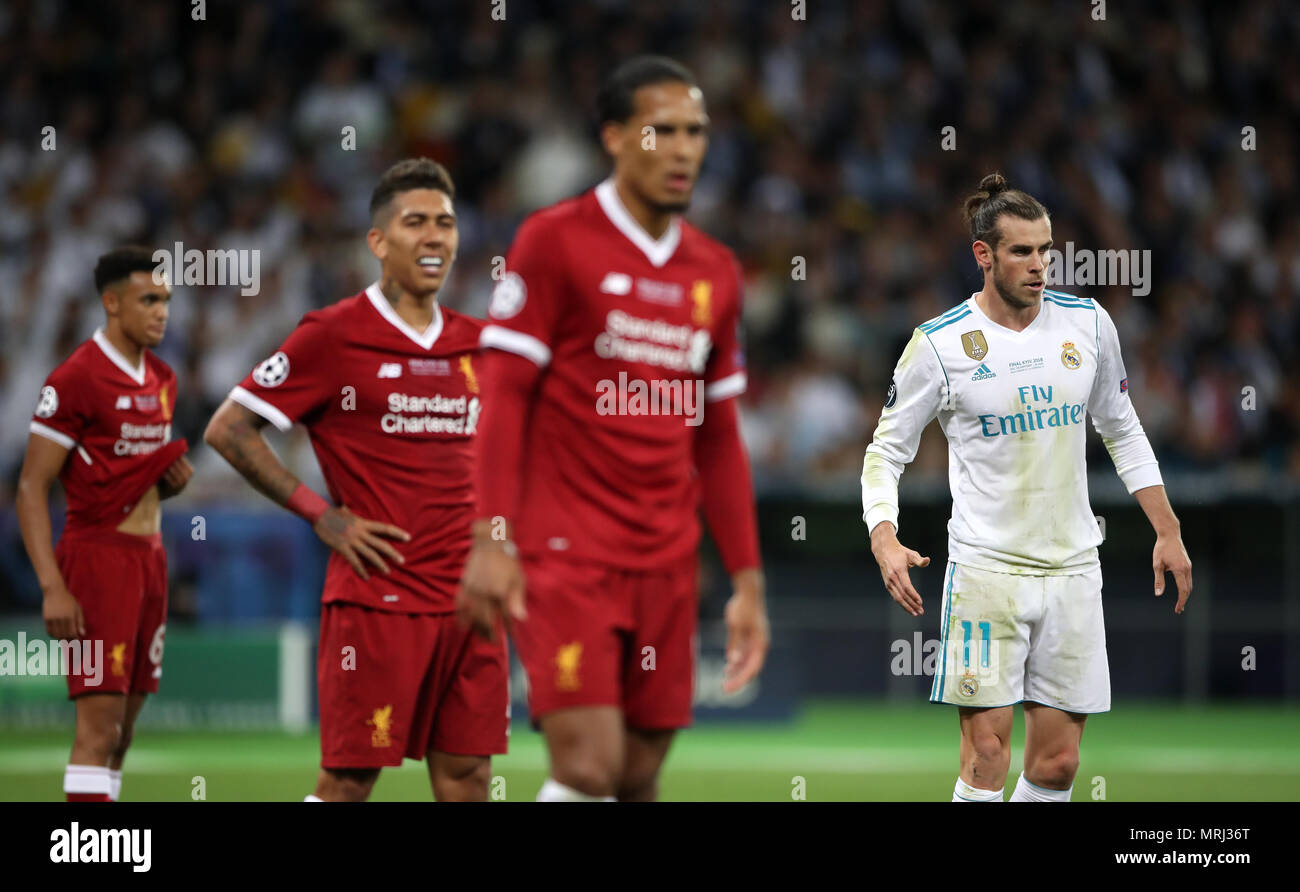 Real Madrid's Gareth Bale (droite) lors de la finale de la Ligue des champions au stade Olimpiyskiy NSK, Kiev. ASSOCIATION DE PRESSE Photo. Photo date : Samedi 26 Mai, 2018. Voir l'activité de la Ligue des Champions de football histoire. Crédit photo doit se lire : Nick Potts/PA Wire Banque D'Images