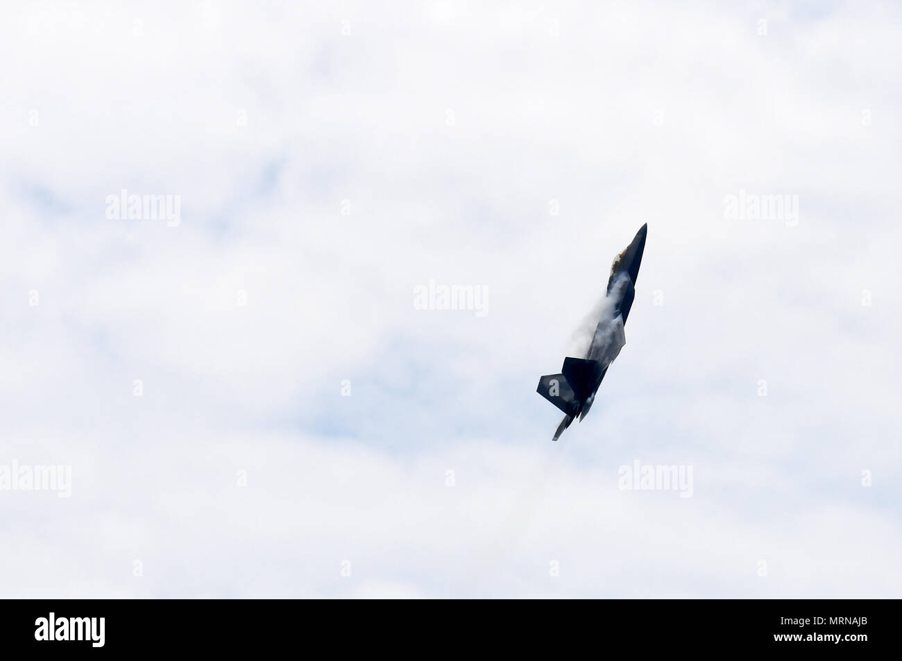 New York, USA. 26 mai, 2018. Un U.S. Air Force F-22 Raptor effectue au cours de la 15e édition annuelle de Bethpage Air Show sur la plage Jones à New York, États-Unis, le 26 mai 2018. Crédit : Li Rui/Xinhua/Alamy Live News Banque D'Images