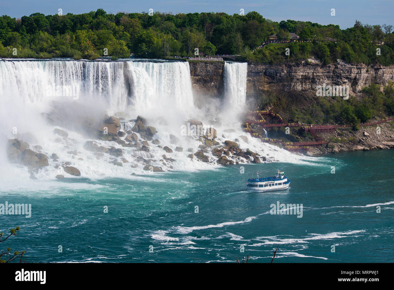 Excursion en bateau Maid of the Mist à Ontario Cananda et Niagara Falls New york Banque D'Images