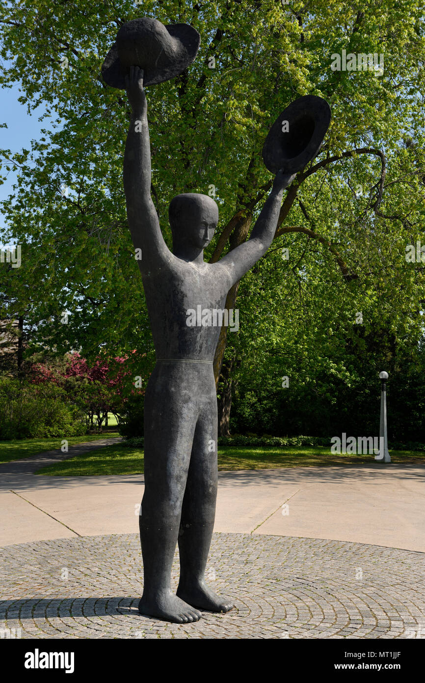 Pays-bas Canada Monument de la libération de l'homme aux deux chapeaux au parc des Commissaires au lac Dow pendant le Festival de la tulipe Banque D'Images