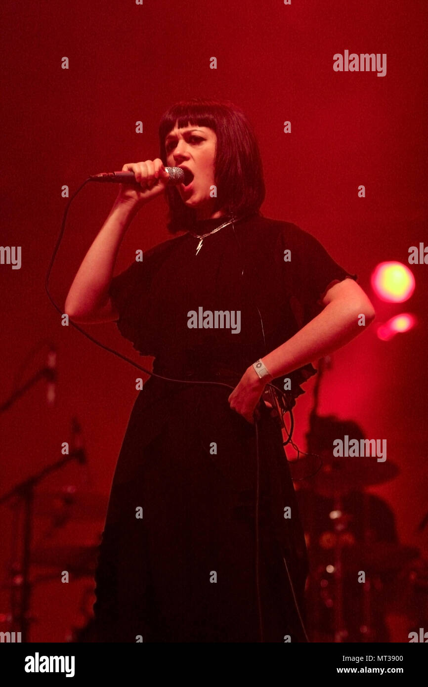 Helen Marnie chanteur principal dans l'exécution de Ladytron à la sortie festival 2005, Novi Sad, Serbie-. Banque D'Images