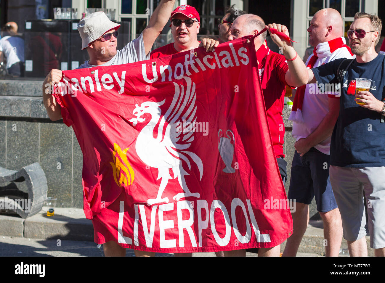 Kiev, UKRAINE - le 26 mai 2018 : Liverpool Football fans taking photo lors de la journée de match de finale de la Ligue des Champions Real Madrid vs Liverpool Banque D'Images