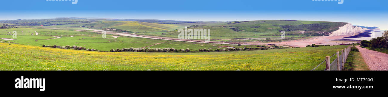 Cuckmere valley river et sept sœurs 7 falaises East Sussex UK Banque D'Images