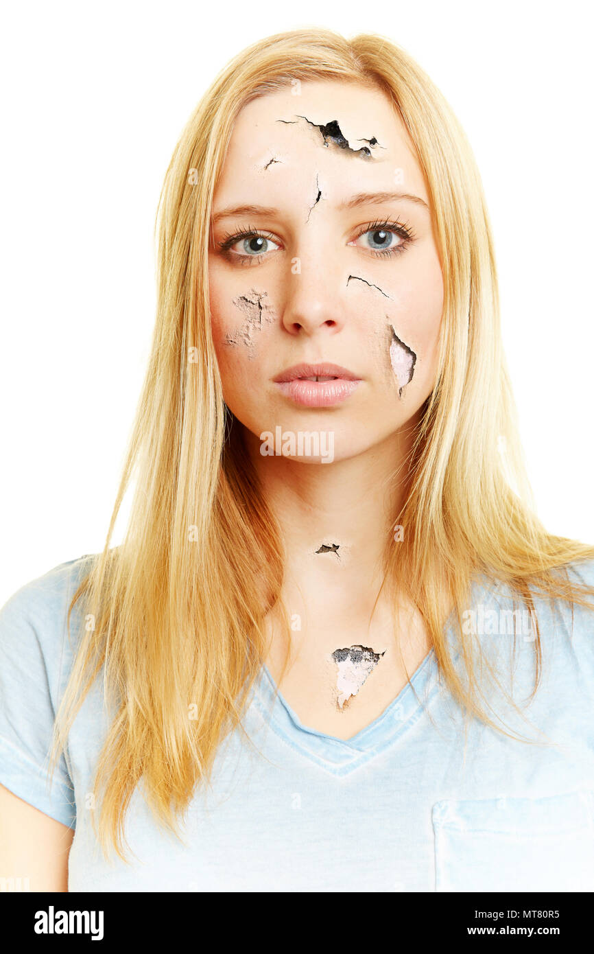 Portrait d'une femme blonde avec la peau fragile fissuré comme un concept  de santé et soins de la Photo Stock - Alamy