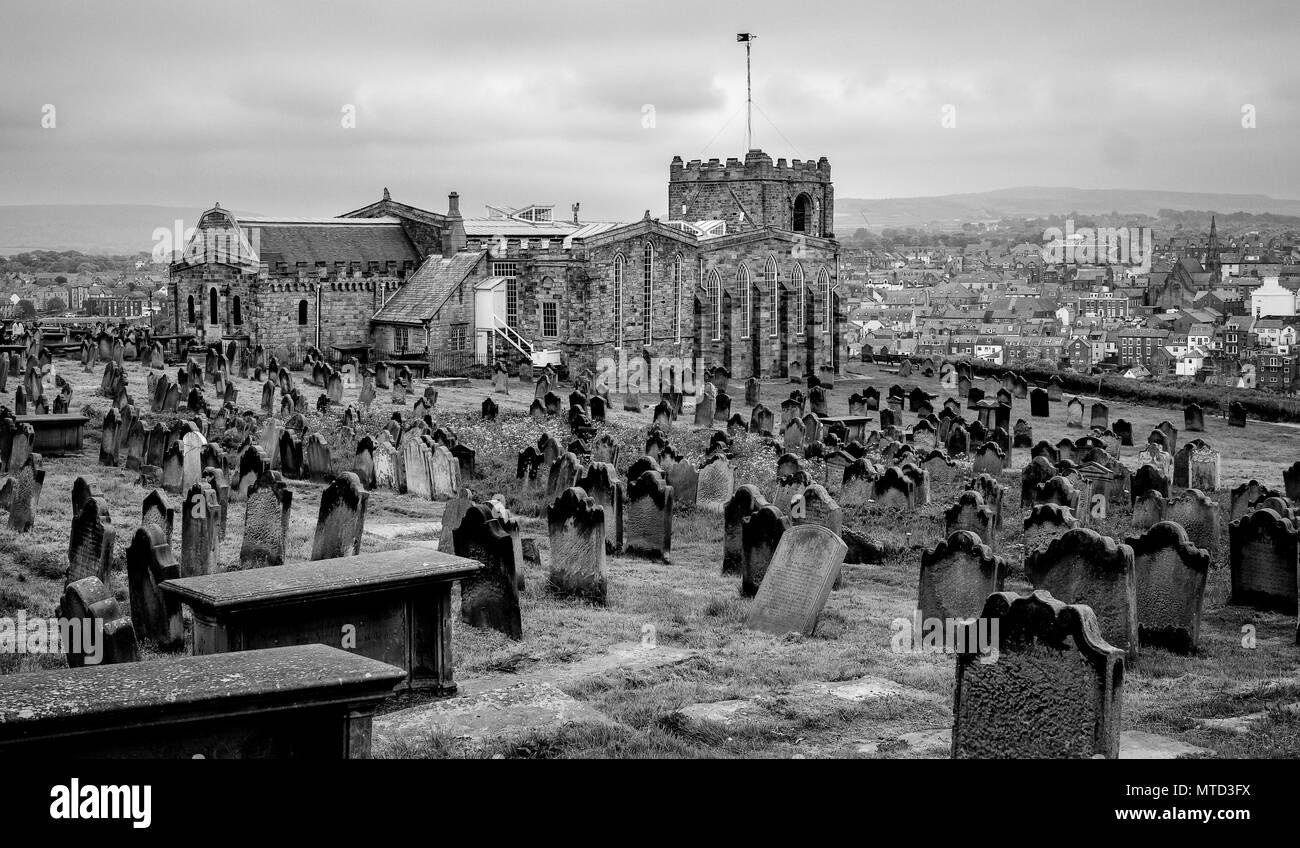 St Mary's Church et cimetière, définition pour Bram Dracula chauffeurs pris à Whitby, dans le Yorkshire, Royaume-Uni le 22 mai 2018 Banque D'Images
