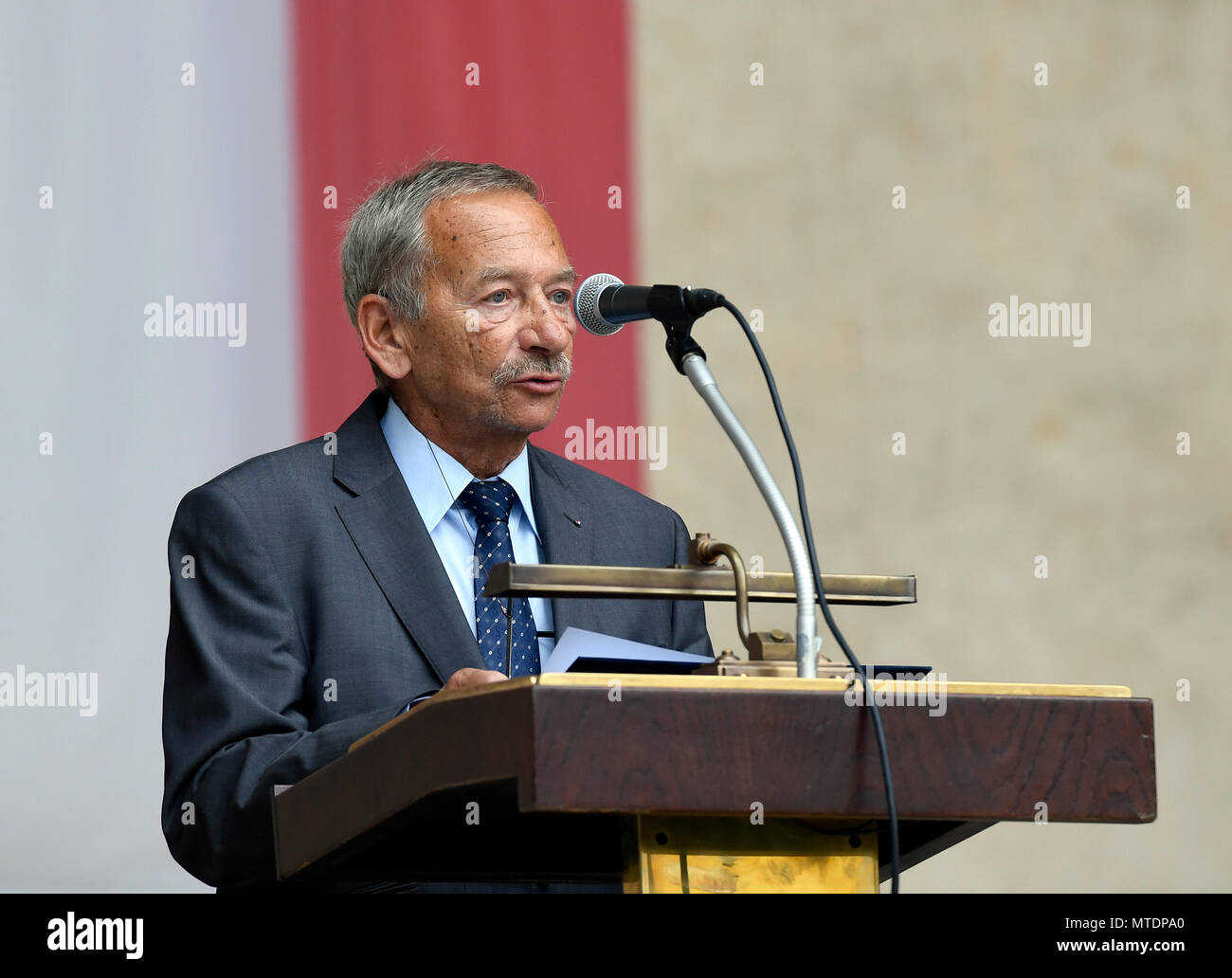 Le jardin Wallenstein, Prague. 30 mai, 2018. Vice-président du Sénat tchèque Teplice et Jaroslav Kubera maire parle au cours des célébrations de 100 ans de Pittsburg Déclaration dans le jardin Wallenstein, Prague, République tchèque, le 30 mai 2018. Photo : CTK Michal Krumphanzl/Photo/Alamy Live News Banque D'Images