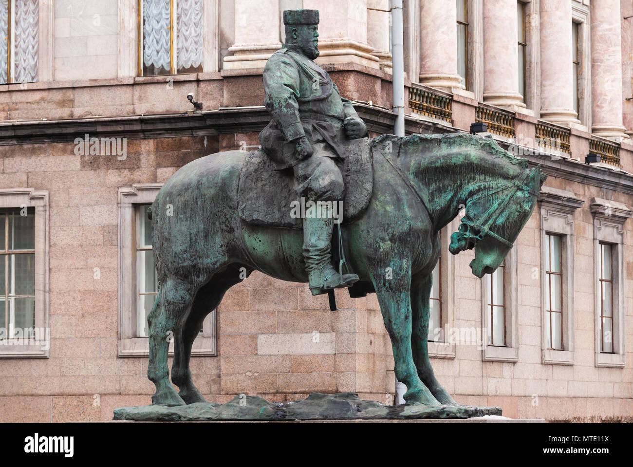 Saint-pétersbourg, Russie - 6 mars 2016 : Monument à l'empereur Alexandre III à Saint-Pétersbourg, faite par le projet du sculpteur P. P. Trubetskoi en 189 Banque D'Images