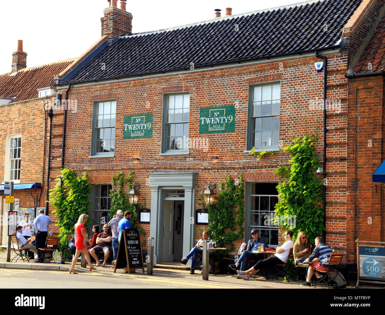 No vingt9, bar, restaurant, Burnham Market, Norfolk, England, UK Banque D'Images