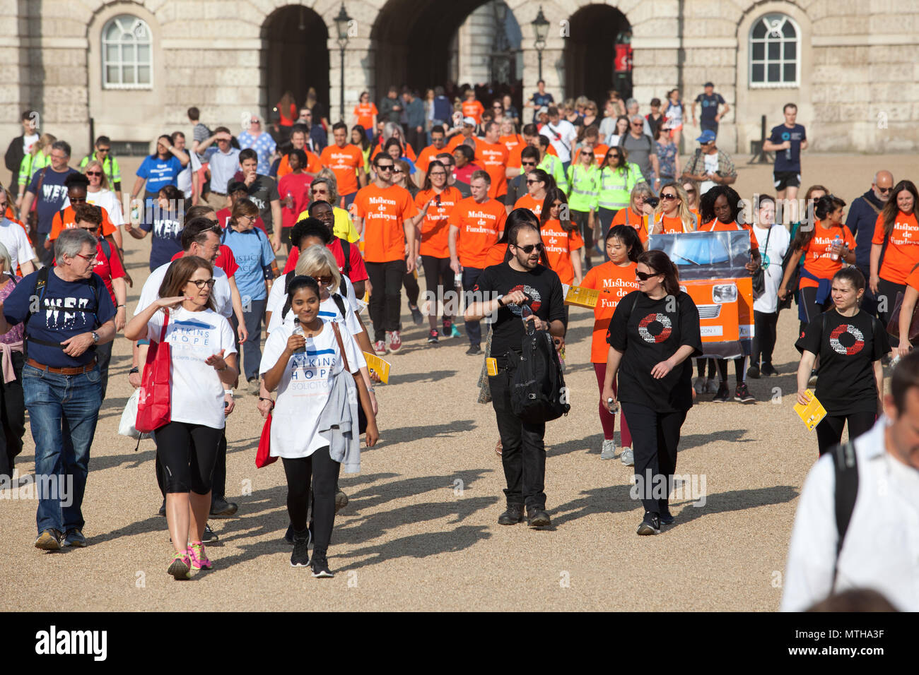 Londres, 2018 à pied juridique chaque année une marche parrainée pour récolter des fonds pour l'aide juridique. Ceux qui participent sont principalement des avocats et des employés de cabinets d'avocats. Banque D'Images