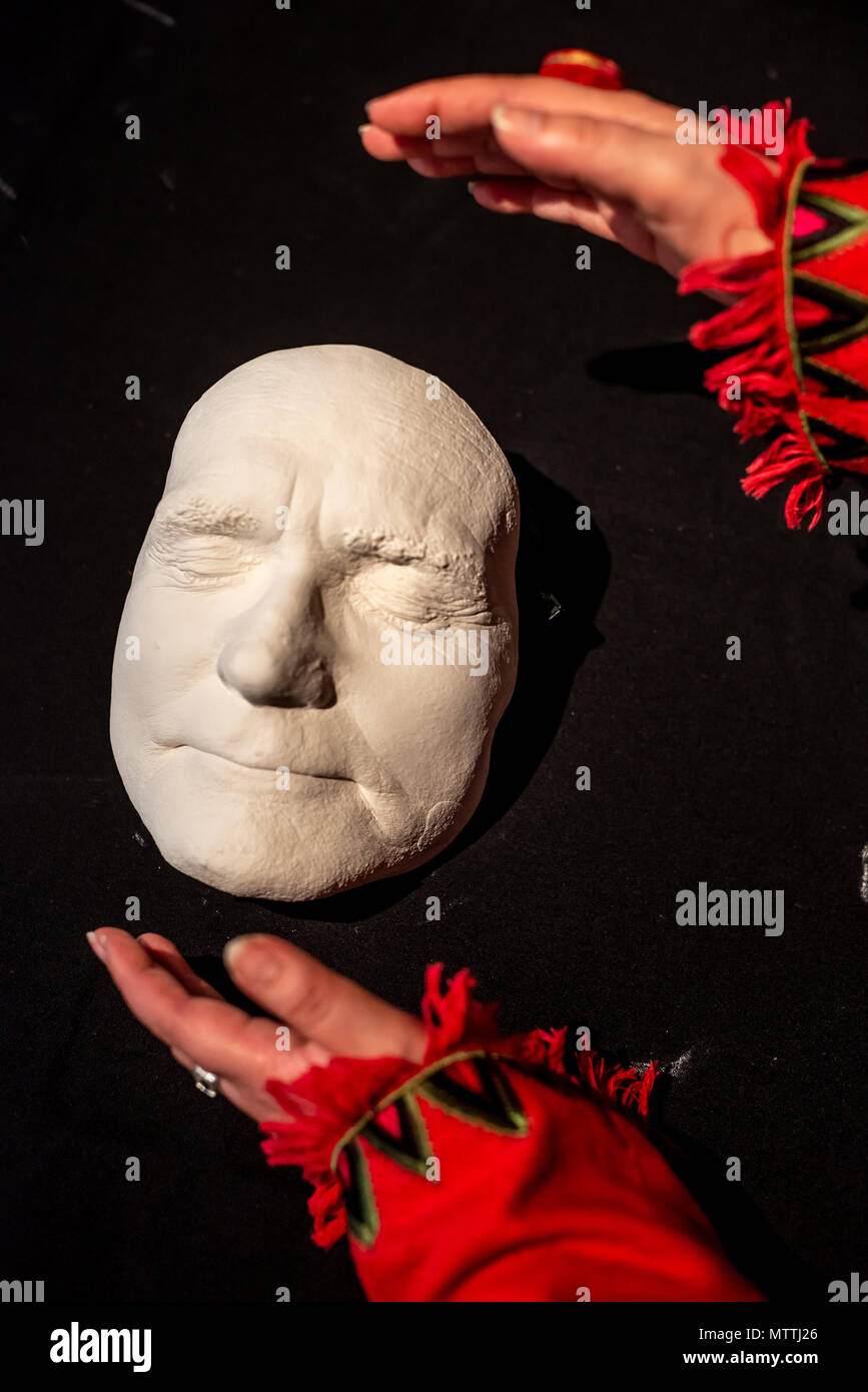 Le masque de la mort d'Albert Pierrepoint, le plus célèbre bourreau, qui sera mis aux enchères à Summers, Ardenne, le 12 juin. Banque D'Images