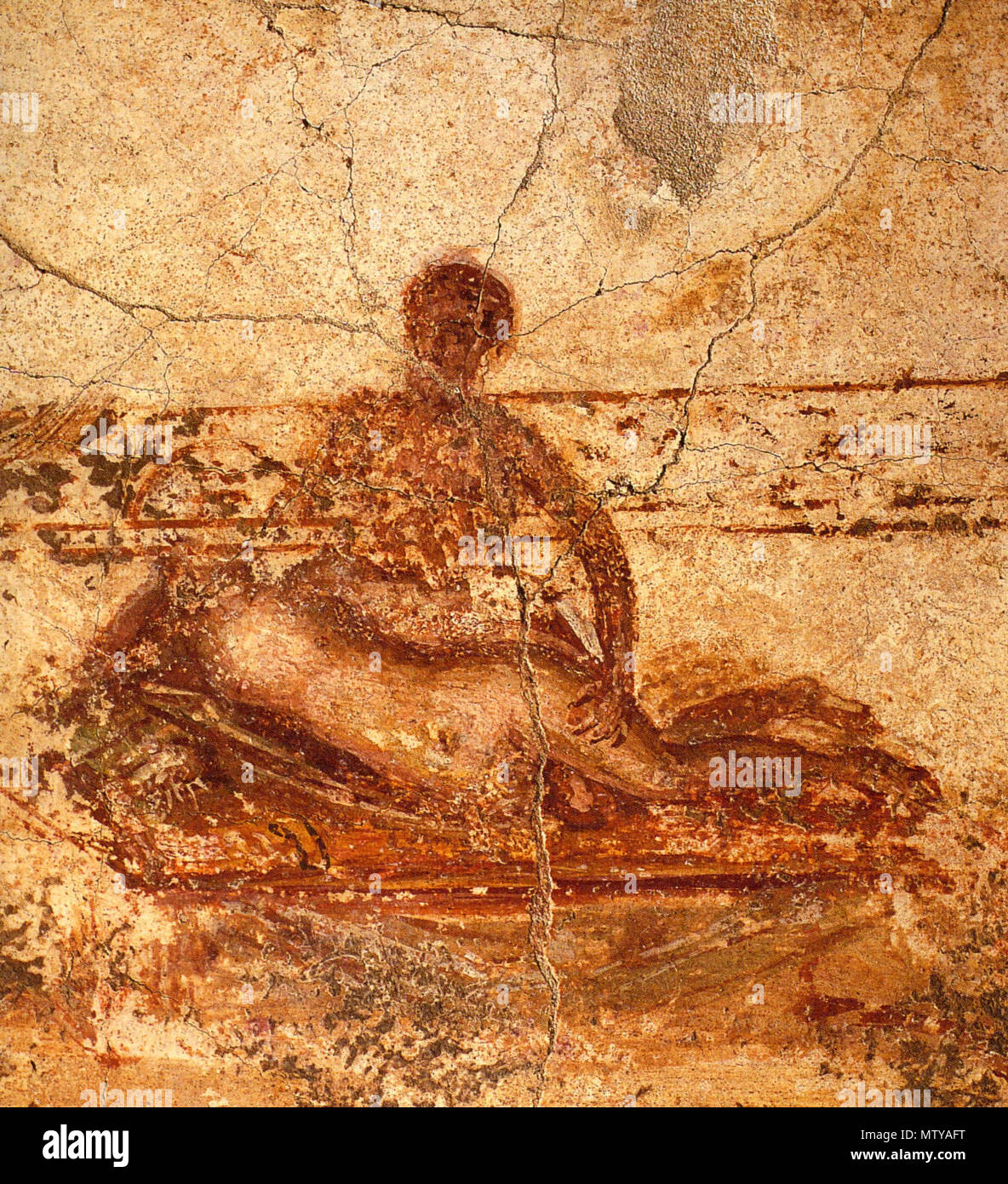 . Anglais : Scène II de la célèbre peinture murale montrant les variantes des rapports sexuels. Nude couple au lit. Fresque romaine de la Terme Suburbane à Pompéi. Les ornements rouges et les patches de couleur vert foncé sont des vestiges de la peinture du mur. 12 juillet 2010. Wolfgang Rieger 492 Pompéi - Terme Suburbane - Apodyterium - Scène II Banque D'Images