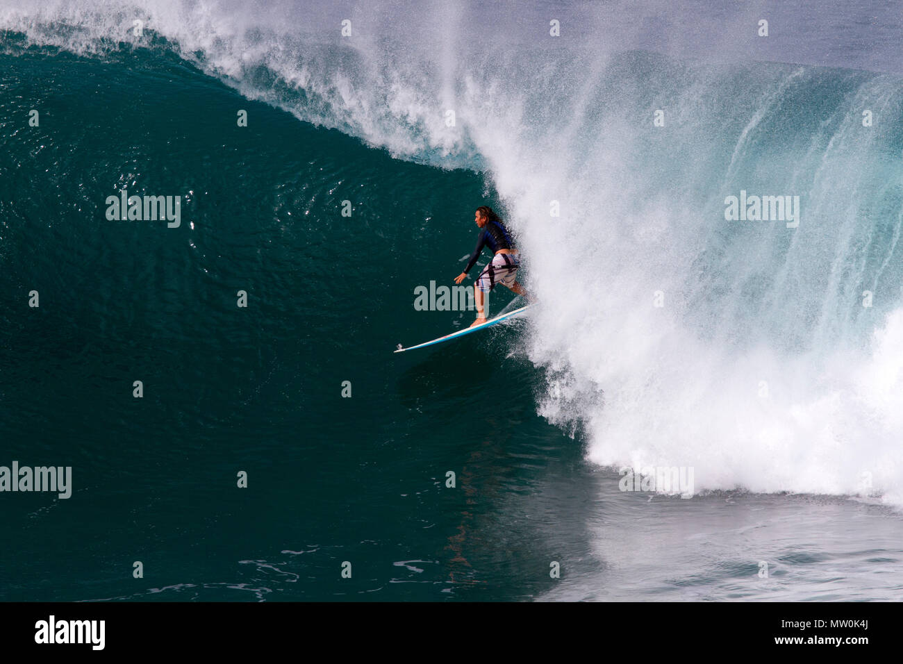 Surfer à Honolua Bay, Maui, Hawaii. Banque D'Images