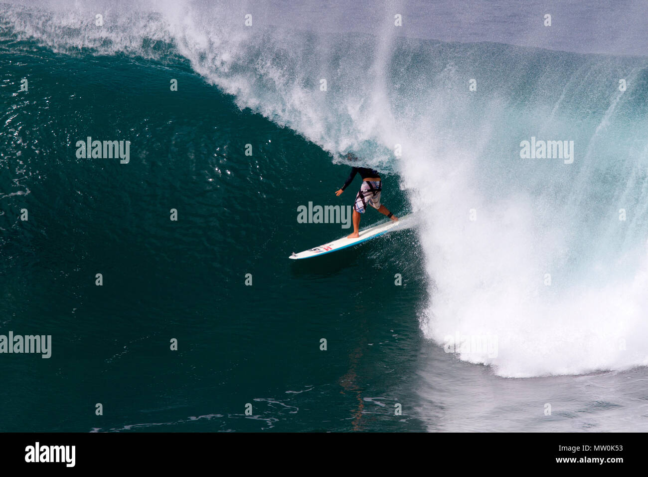 Surfer à Honolua Bay, Maui, Hawaii. Banque D'Images