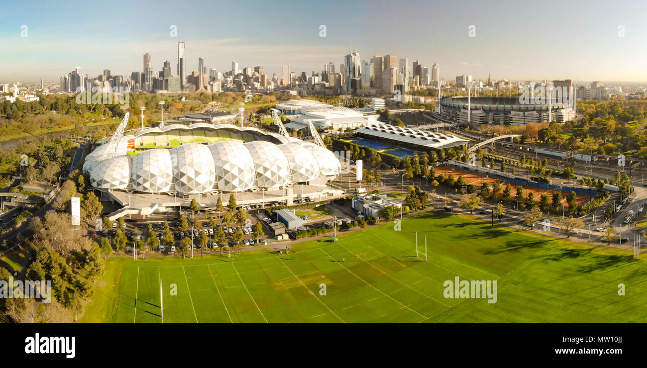 Toits de Melbourne avec antenne AAMI Park Stadium Banque D'Images