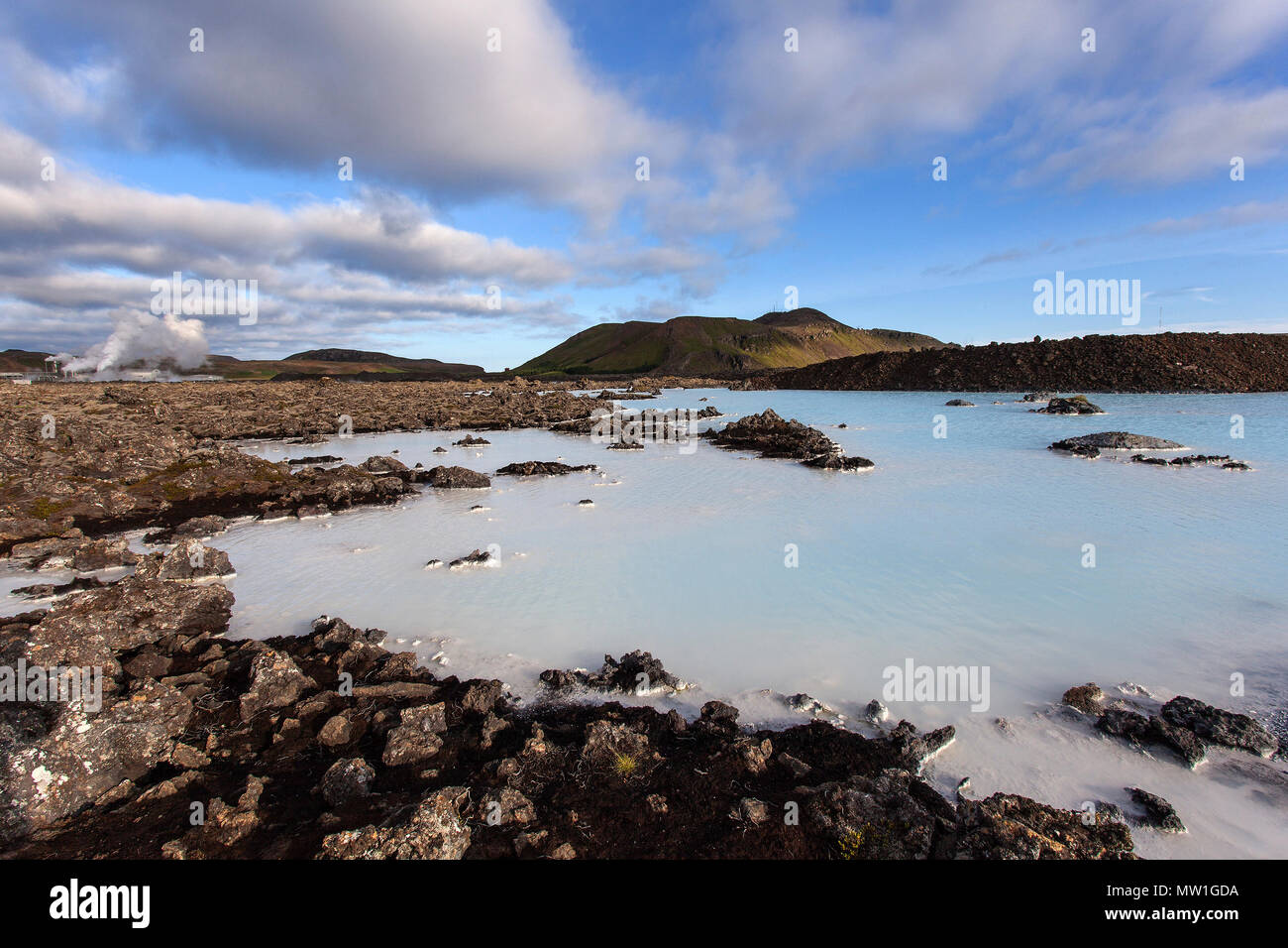 Près de Blue Lagoon geothermal Grindavik, baignoire, dans l'arrière gauche géothermique de Svartsengi, péninsule de Reykjanes Banque D'Images