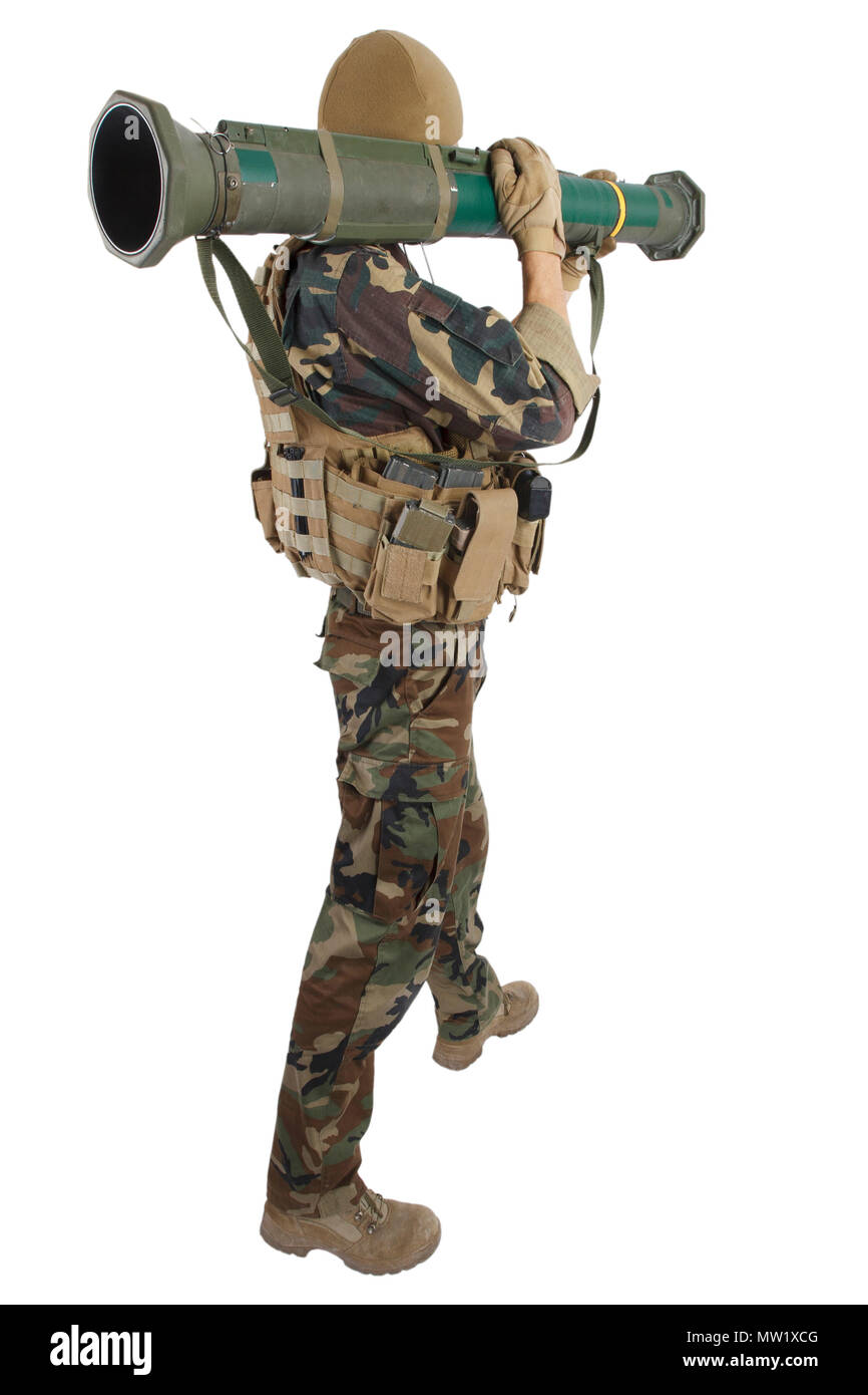 Avec l'opérateur de la Société militaire privée à4 Rocket Launcher isolated on white Banque D'Images