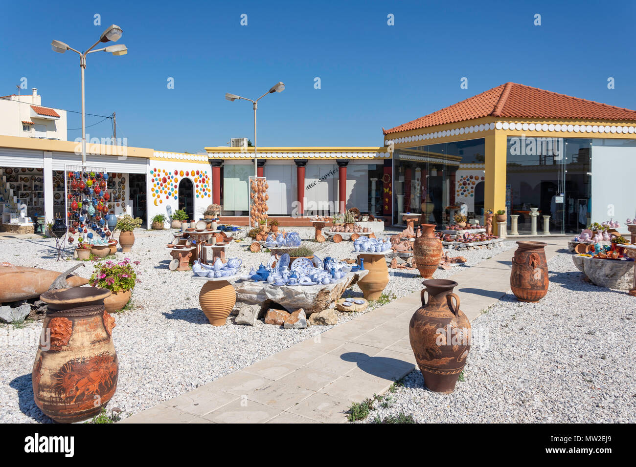 Atelier de céramique, Platanes, Rethymno, Crète (Région) Crète, Grèce Banque D'Images