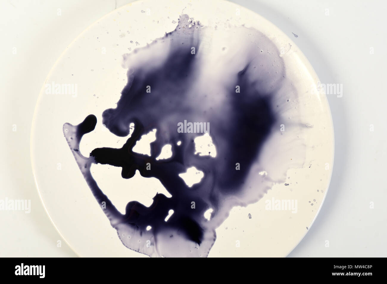 Dimensions dissoute avec de l'eau Banque D'Images