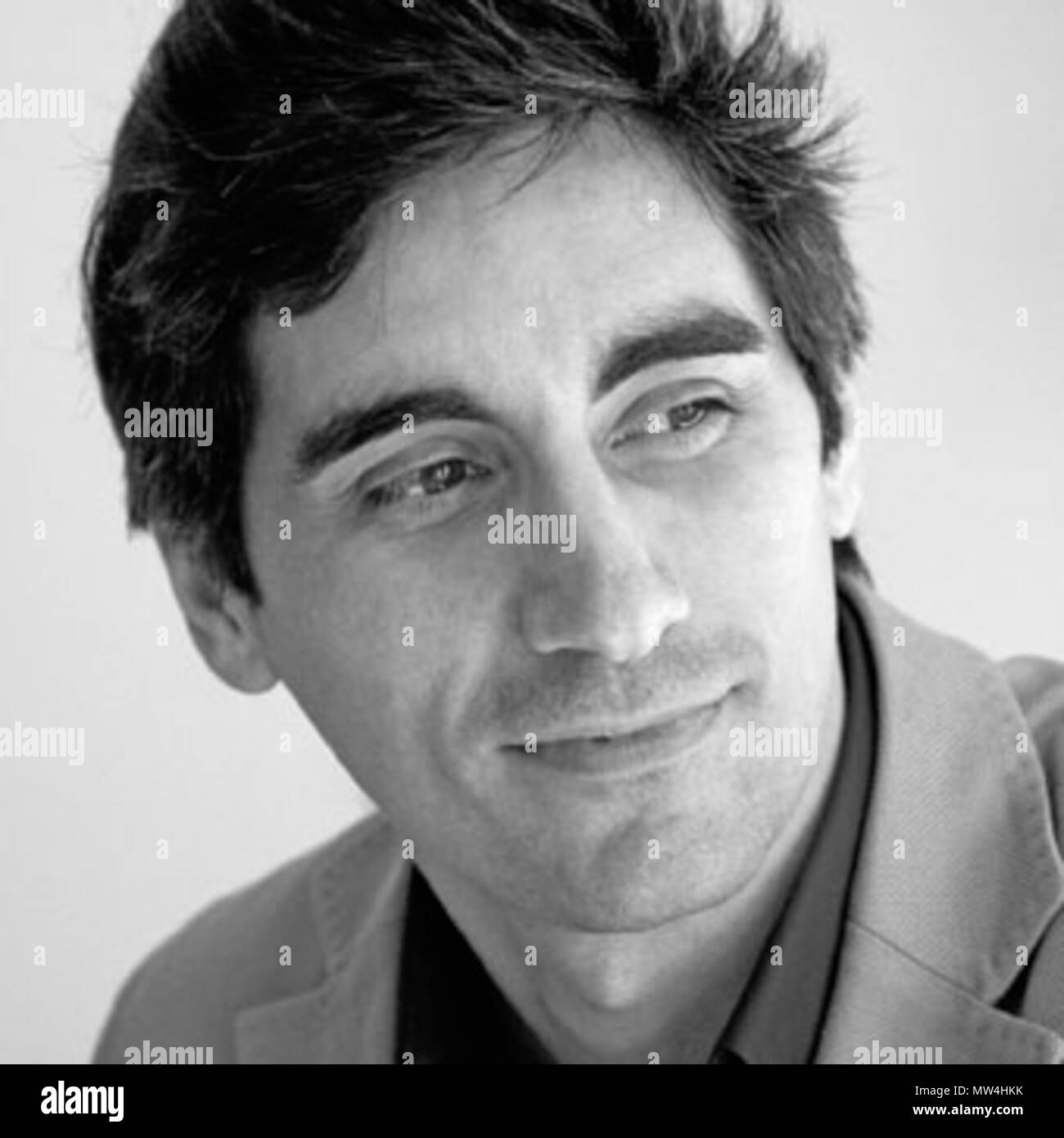 . Español : Manel Loureiro en una foto promocional.Editorial Planeta . 12 février 2013, 11:49:01. 390 Inconnu Manel Loureiro Banque D'Images