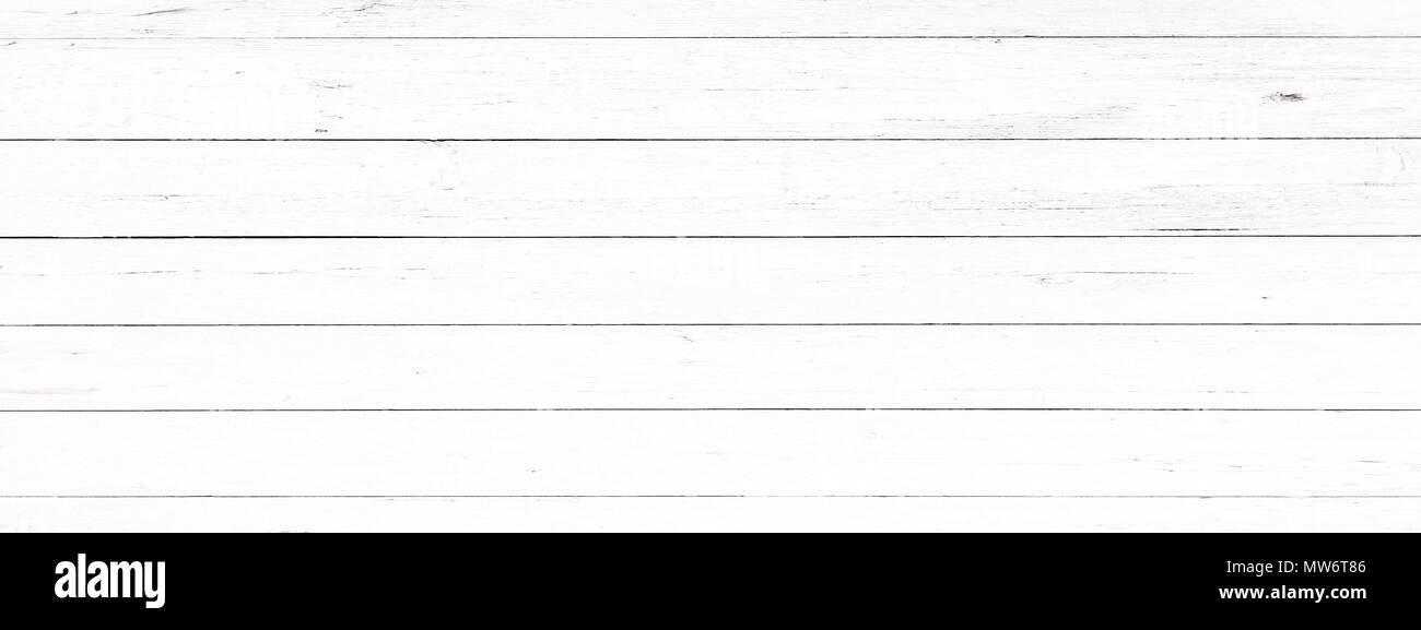 La texture du bois, de la lumière de fond rustique en chêne vieilli verni en bois pâle. montrant la peinture texture woodgrain. scieries lavé bandes table modèle Vue d'en haut. Banque D'Images