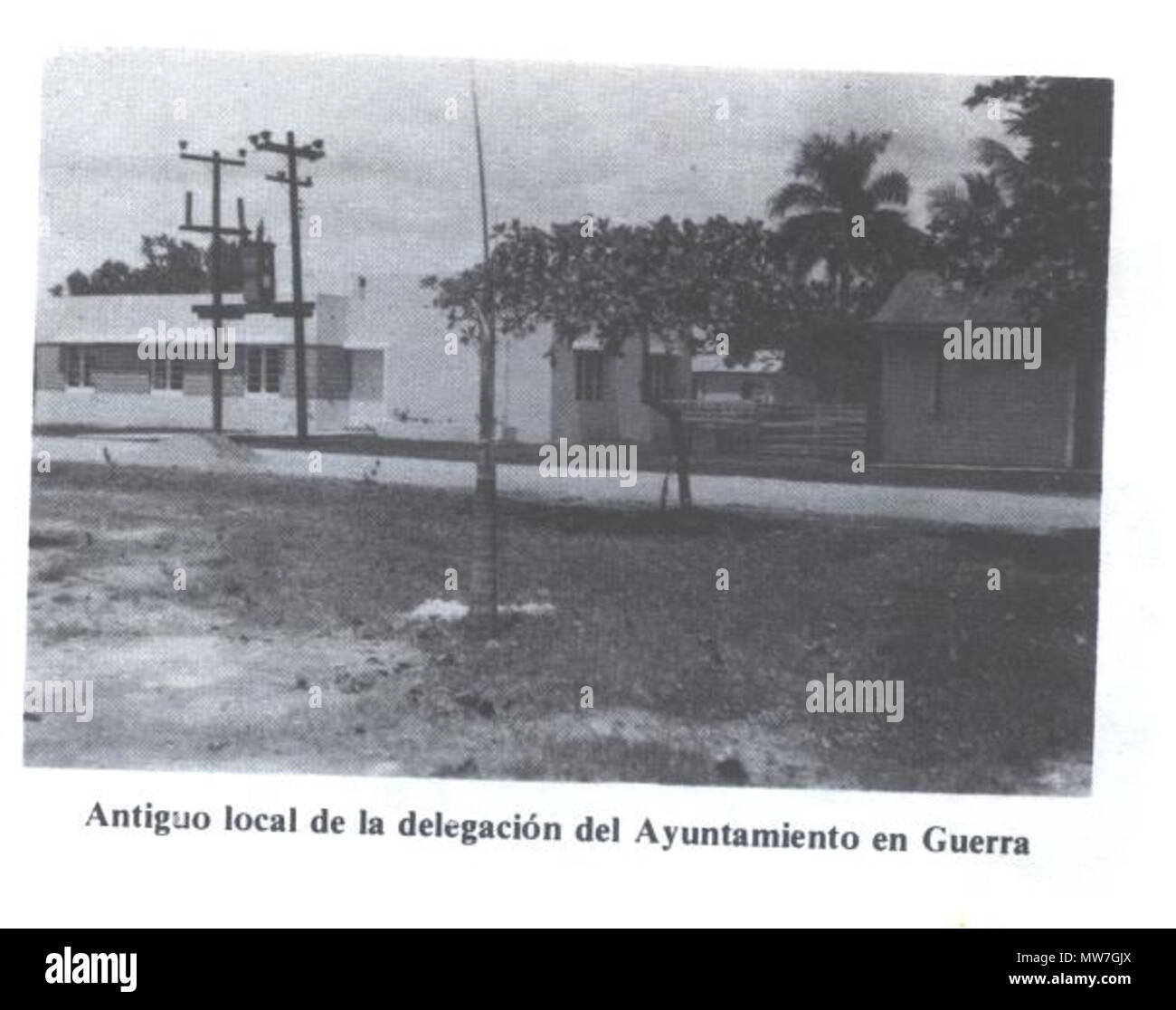 . (Anglais : sin fecha) . 28 mai 2014, 13:13:18. Lulio Blanchard 50 local de la ville , delegacin del Ayuntamiento de Guerra Banque D'Images