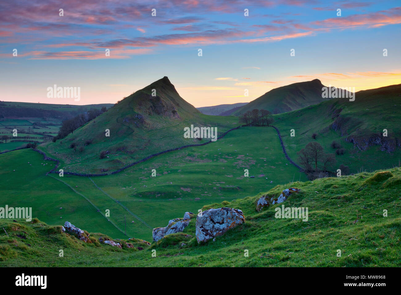 Parkhouse et Chrome Hills dans le parc national de Peak District. Banque D'Images
