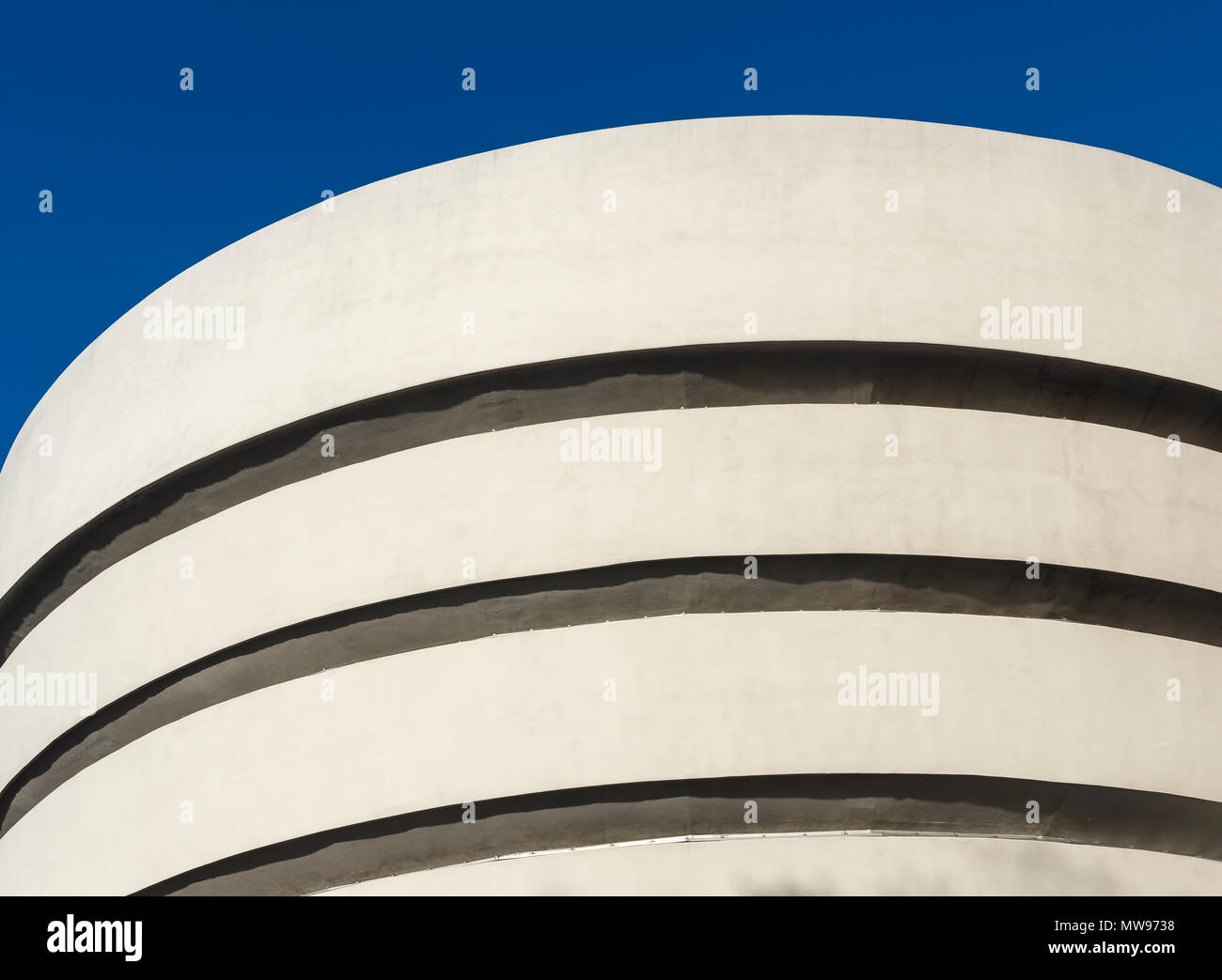 Close-up de façade du bâtiment du Musée Guggenheim à New York, USA Banque D'Images