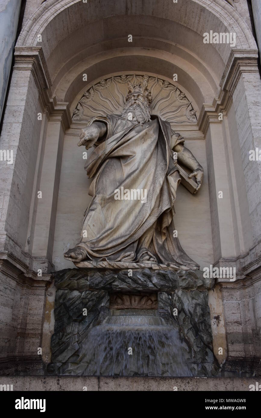 Rome. Fontaine de Moïse ou heureux fontaine Piazza San Bernardo, construit entre 1585 et 1587. Plus de détails. Banque D'Images