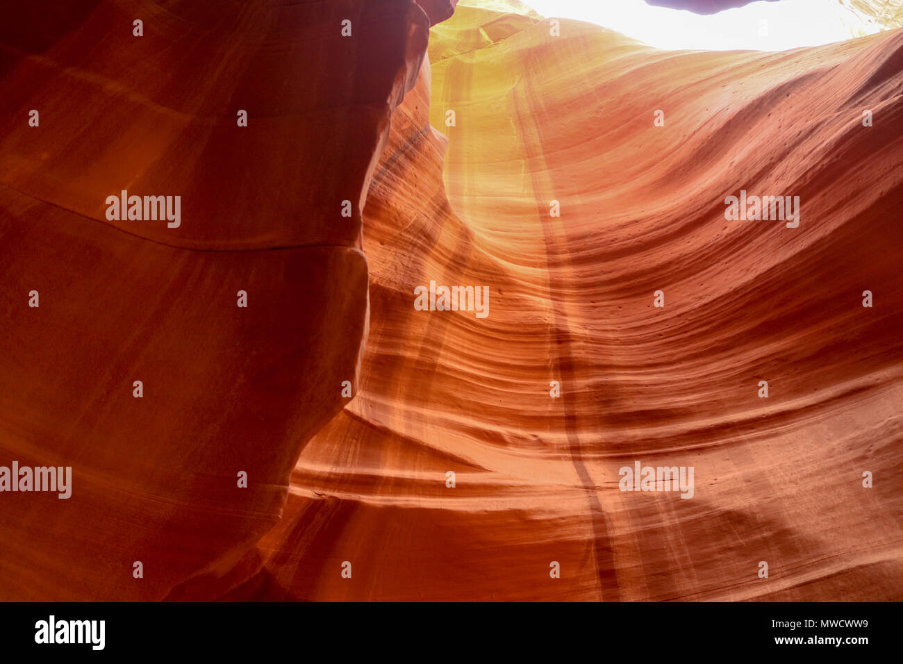 Lumière de grès et de faire ressortir les couleurs de l'Antelope Canyon Page en Arizona Banque D'Images