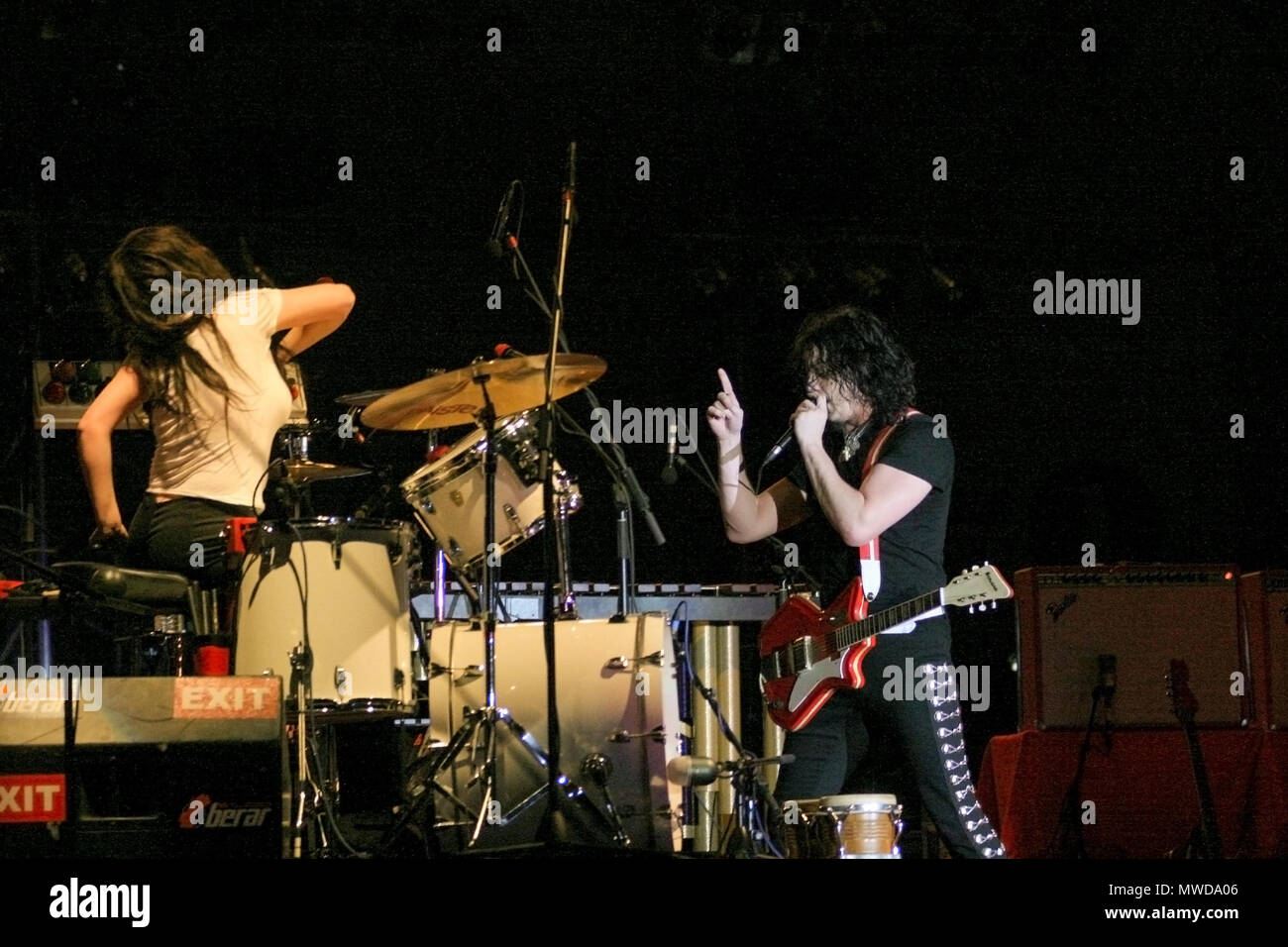 The White Stripes groupe jouant au festival Exit 2005, Novi-Sad, Serbie. Banque D'Images