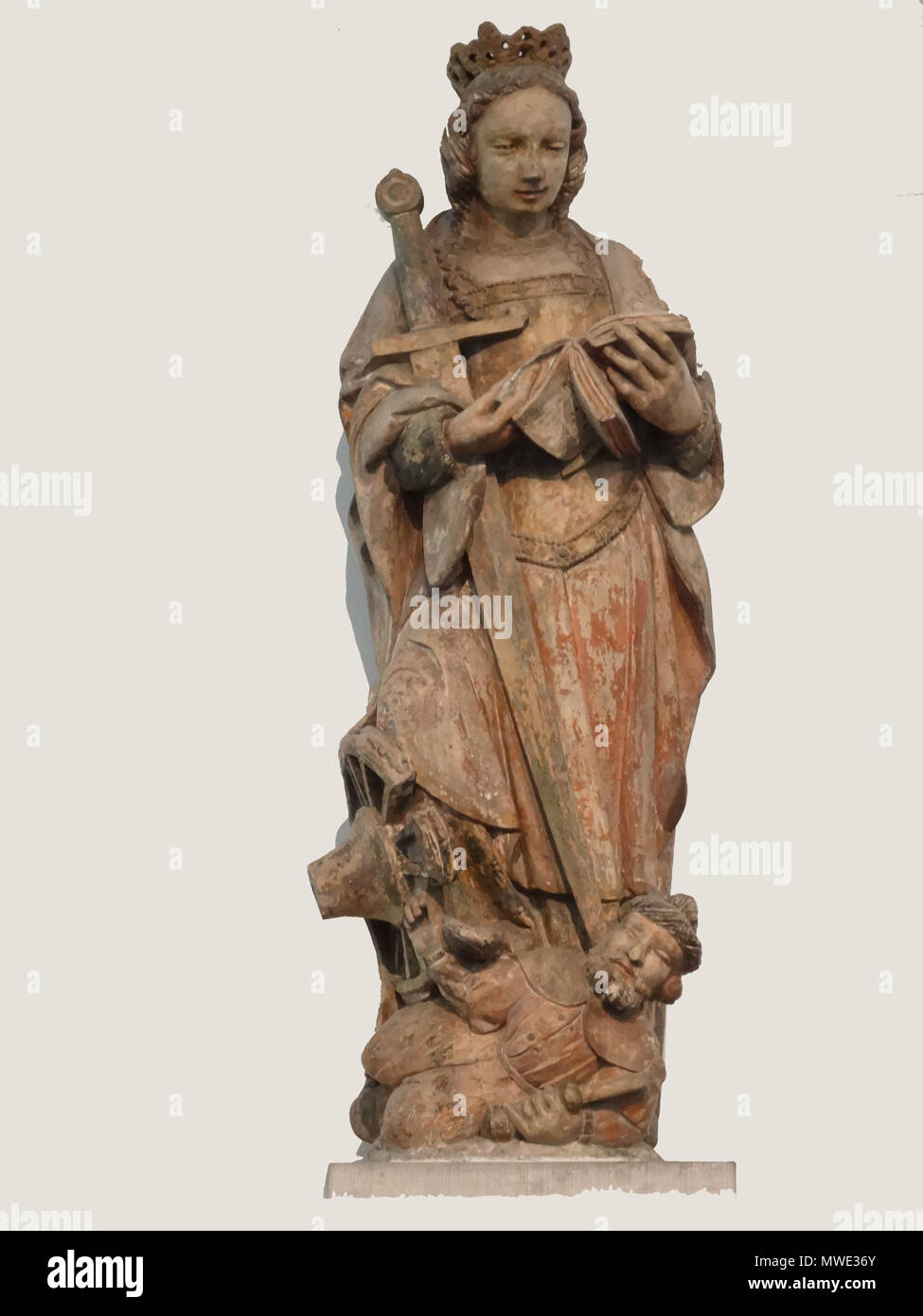 . Néerlandais : Gepolychromeerd zandstenen beeld van de heilige Catharina, beeld afkomstig uit Noord-Frankrijk . vers commencer 16e eeuw. 269 Inconnu Heilige Catharina museum Gouda Banque D'Images