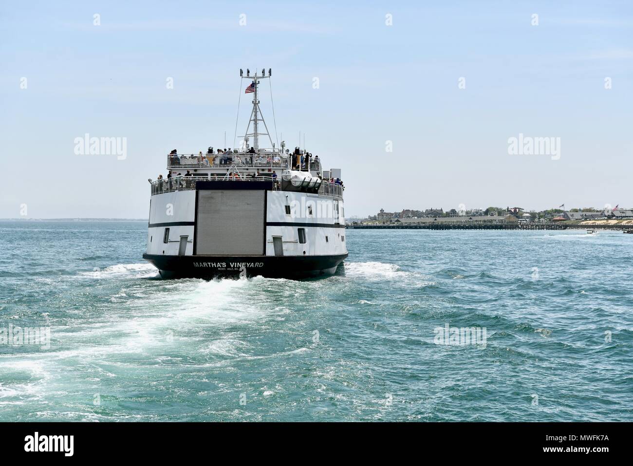 Martha's Vineyard de passagers en route pour le port sur l'île de Martha's Vineyard, Massachusetts, USA Banque D'Images