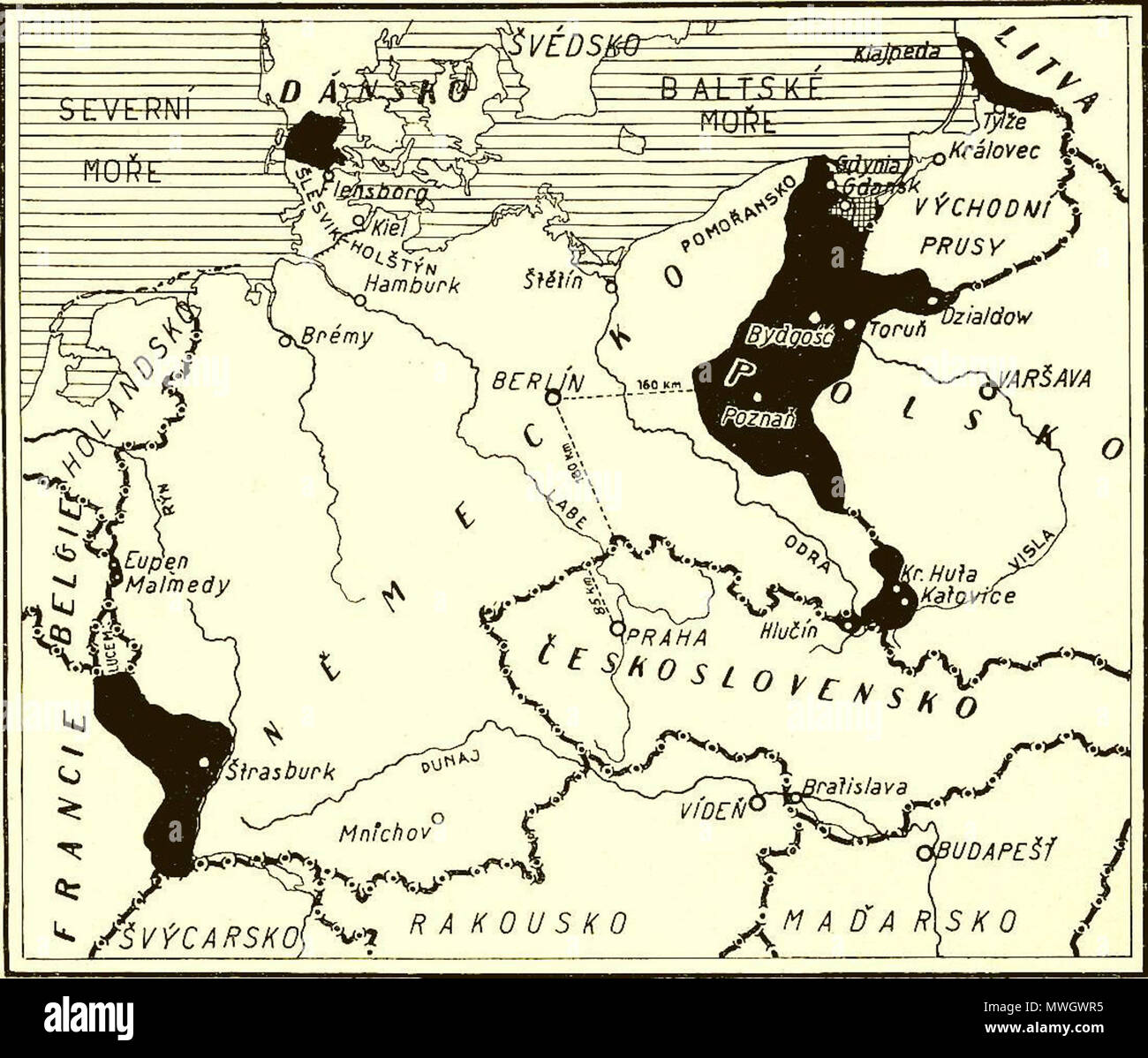 . Carte des pertes territoriales (les zones en noir) de l'Allemagne après le Traité de Versailles de 1919. Les descriptions sont en tchèque. 1937. Inconnu 591 pertes territoriales de l'Allemagne Banque D'Images