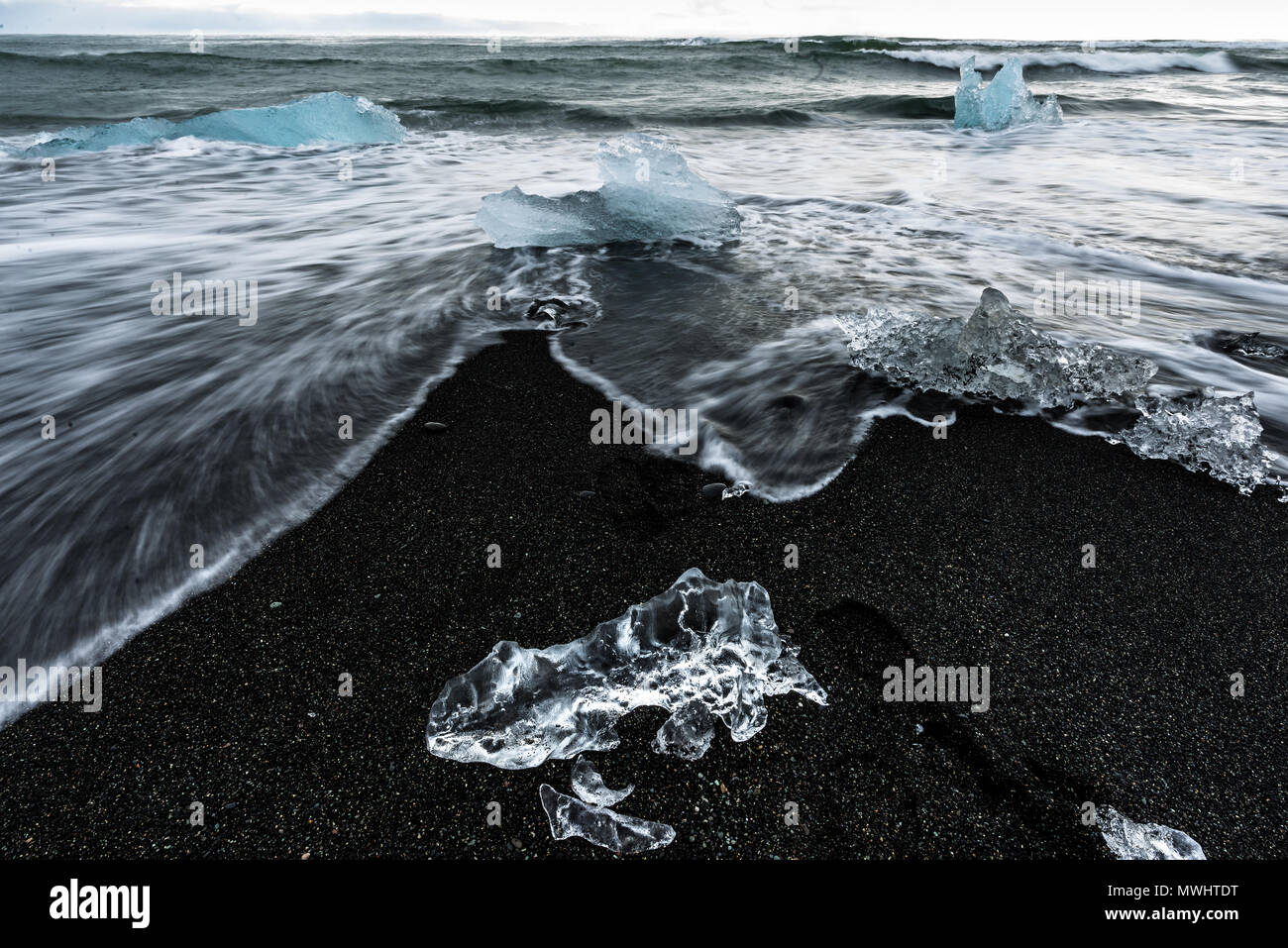 Les icebergs à diamond beach à Jökulsarlon Lagoon Banque D'Images