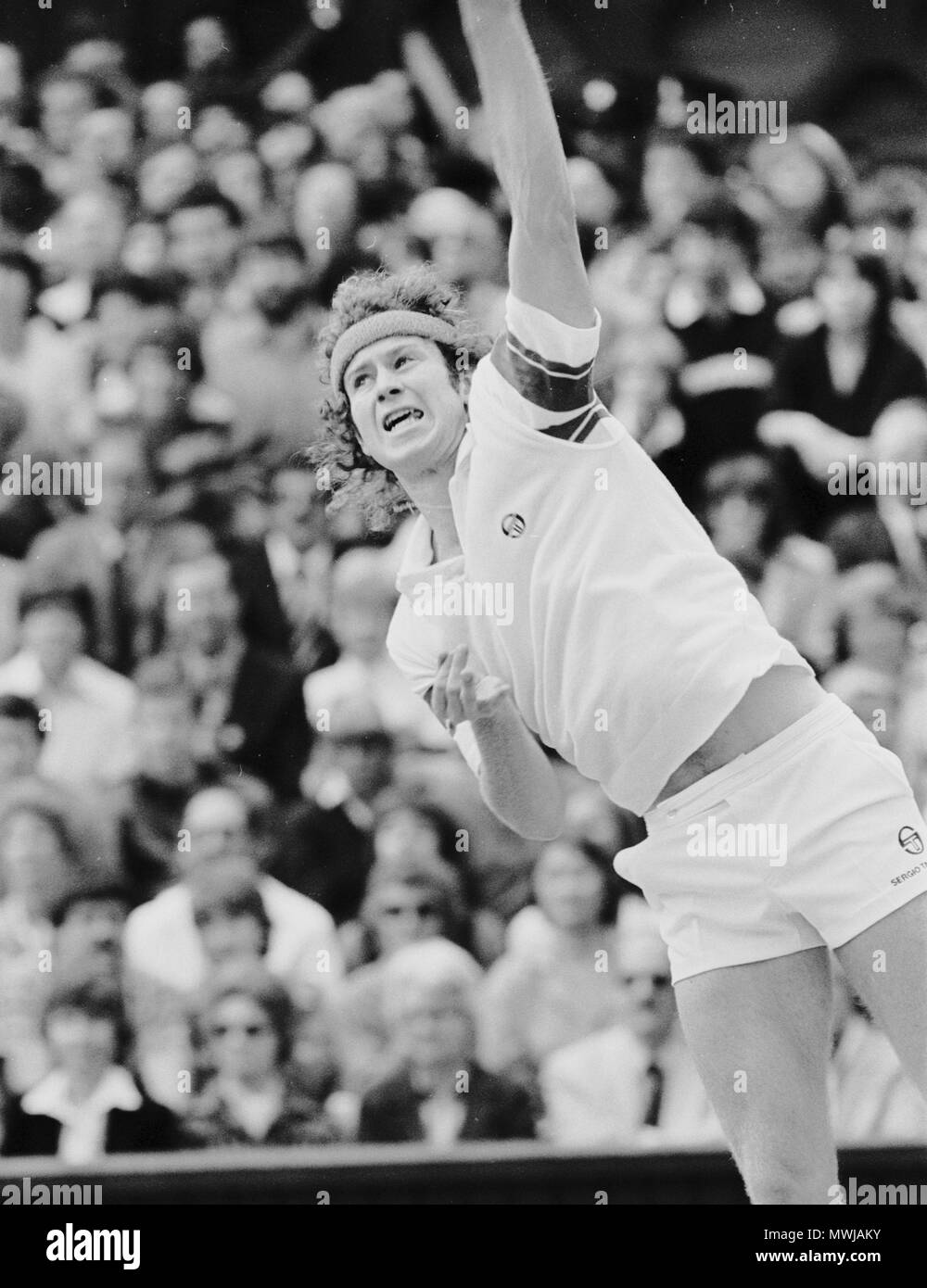 John McEnroe lors du match contre Bjorn Borg Photo Stock - Alamy