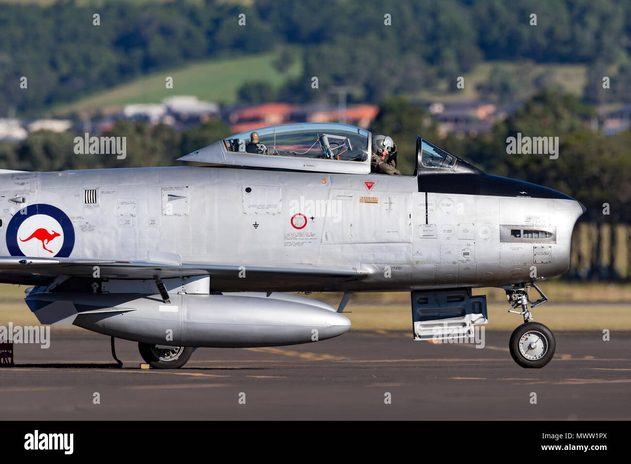 Ancien Royal Australian Air Force (RAAF) Commonwealth Aircraft Corporation CA-27 (North American F-86 Sabre) avions à réaction. Banque D'Images
