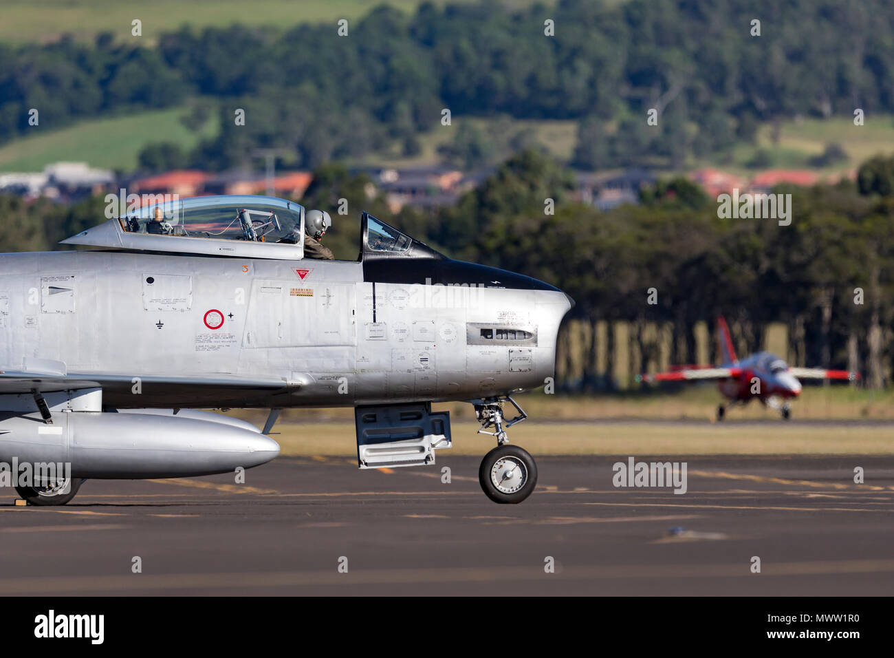 Ancien Royal Australian Air Force (RAAF) Commonwealth Aircraft Corporation CA-27 (North American F-86 Sabre) avions à réaction. Banque D'Images