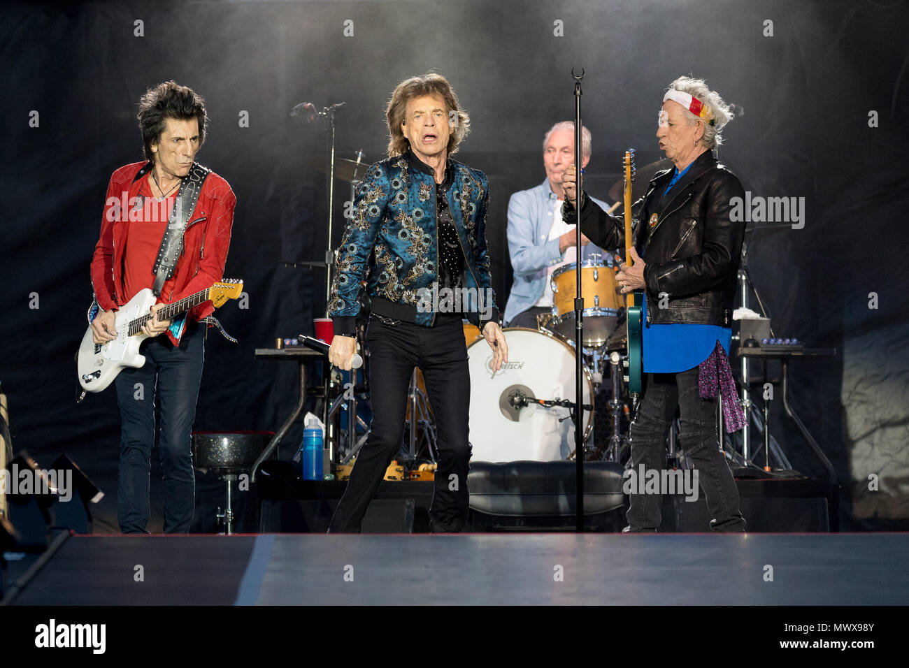 Les Rolling Stones en concert sur scène durant la tournée Aucun filtre au Ricoh Arena de Coventry, Royaume-Uni, 2 juin 2018. Banque D'Images