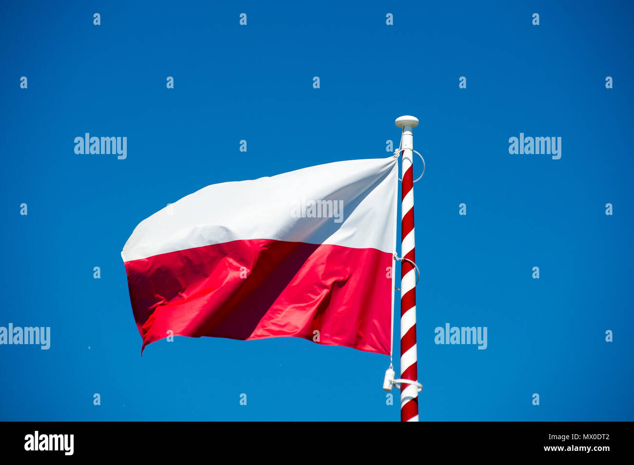 Drapeau national de Pologne à Gdansk, Pologne. 24 mai 2018 © Wojciech Strozyk / Alamy Stock Photo Banque D'Images
